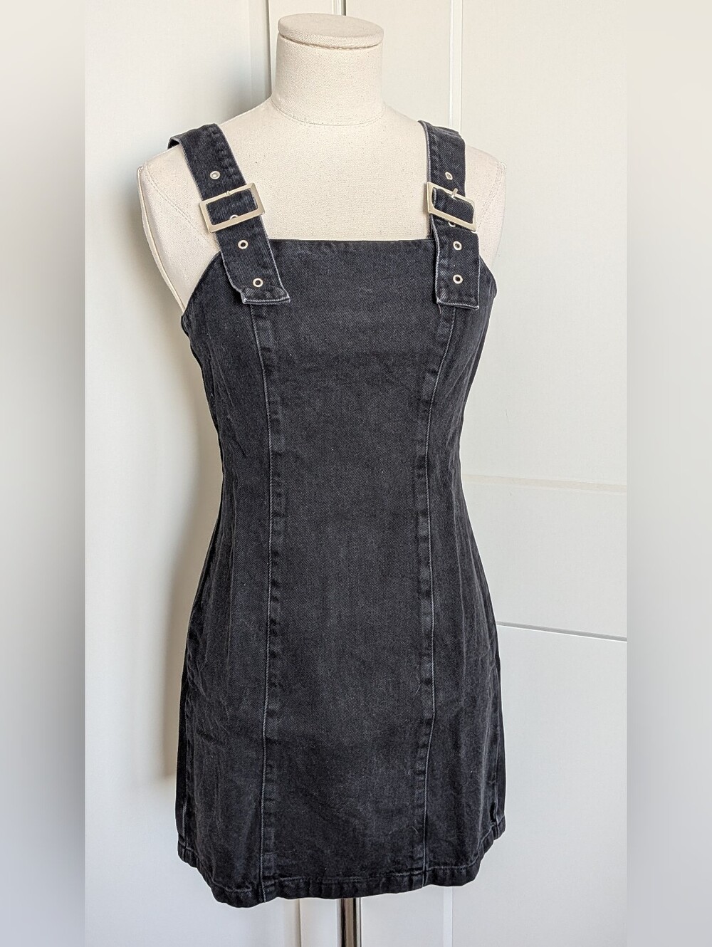 Topshop Black Denim Buckle Strap Mini Dress Overall Pinafore 4